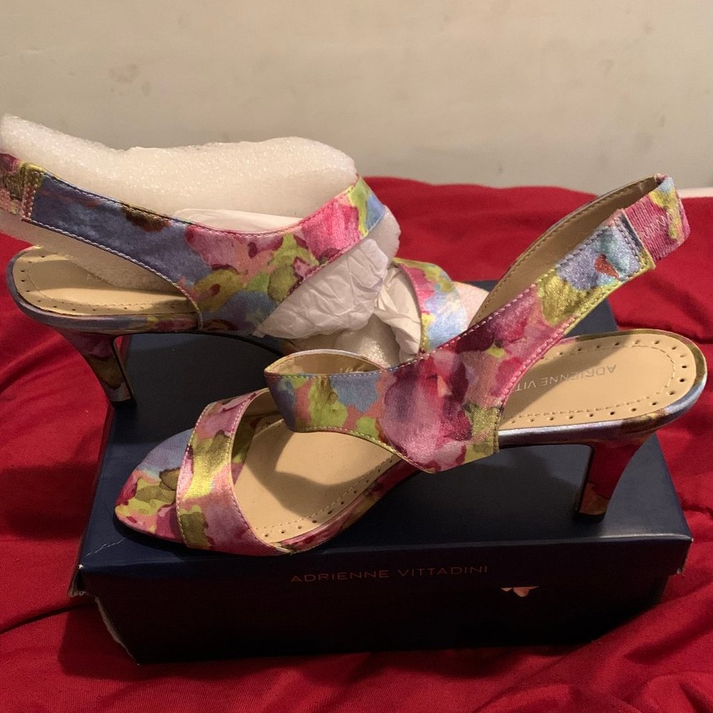 ADRIENNE VITTADINI MAGENTA FLORAL SHOES